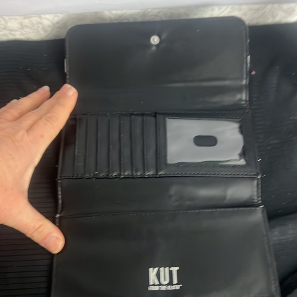 Kut Fron the Kloth Striped Wallet - Picture 3 of 3